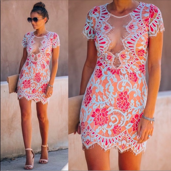 Vici Dresses & Skirts - Vici Storia Pink Blue Speechless Lace Dress